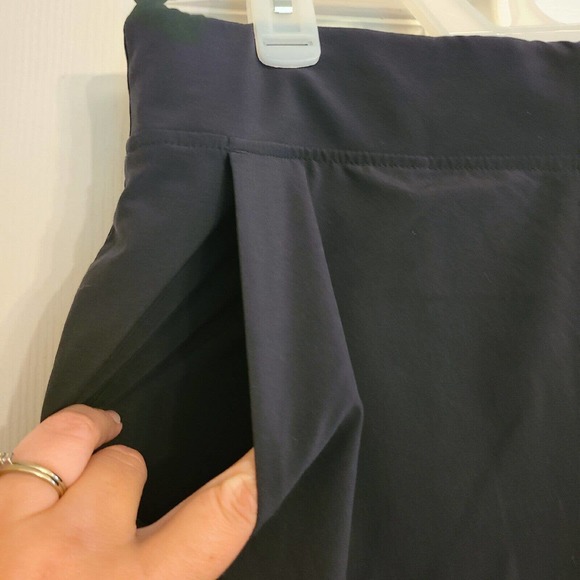 Athleta Brooklyn Ankle Pant Black Pull On Stretch Waist and Side Panels Size 12 - Picture 4 of 14